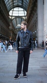 Do what you love, love what you do. When you move with purpose, everything changes. ⚡ #Midweek #LateApril #StreetStyle #HumpDay #TBstyle